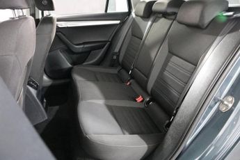 SKODA OCTAVIA 1.5 TSI GPF ACT SE Estate 5dr Petrol DSG Euro 6 (s/s) (150 ps)