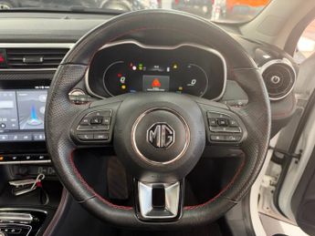 MG MG ZS 51.1kWh Trophy SUV 5dr Electric Auto (176 ps)