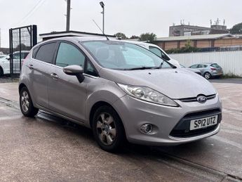 Ford Fiesta 1.6 TDCi ECOnetic DPF Titanium Hatchback 5dr Diesel Manual