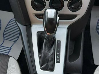 FORD FOCUS 1.6 Zetec Estate 5dr Petrol Powershift Euro 5 (125 ps)