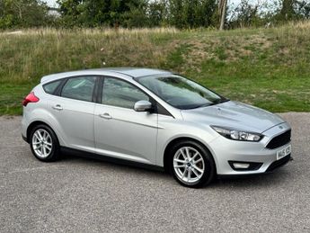 Ford Focus 1.0T EcoBoost Zetec Hatchback 5dr Petrol Manual Euro 6 (s/s) (10