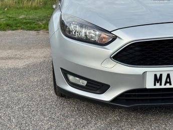 FORD FOCUS 1.0T EcoBoost Zetec Hatchback 5dr Petrol Manual Euro 6 (s/s) (10