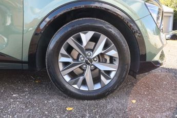 KIA SPORTAGE 1.6 h T-GDi GT-Line S SUV 5dr Petrol Hybrid Auto Euro 6 (s/s) (2