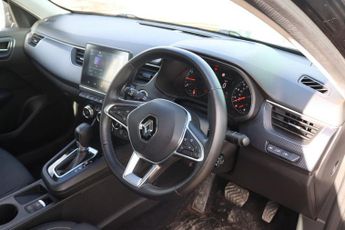 RENAULT ARKANA 1.3 TCe MHEV Iconic SUV 5dr Petrol EDC 2WD Euro 6 (s/s) (140 ps)
