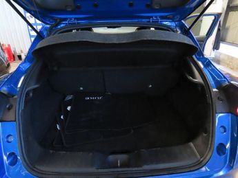 NISSAN JUKE 1.6 Tekna SUV 5dr Petrol Hybrid Auto Euro 6 (143 ps)