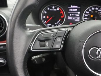 AUDI Q2 1.5 TFSI CoD 35 Sport (Pan Roof Comfort+Sound) SUV 5dr Petrol Ma