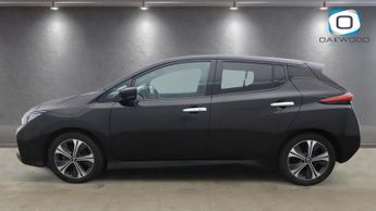 NISSAN LEAF 40kWh N-Connecta Hatchback 5dr Electric Auto (150 ps)