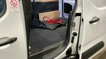 CITROEN E-BERLINGO White 50kWh Enterprise Edition M SWB EV, 12,300 miles, auto, 8in