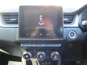 RENAULT CAPTUR 1.6 E-TECH evolution SUV 5dr Petrol Hybrid Automatic Euro 6 (s/s