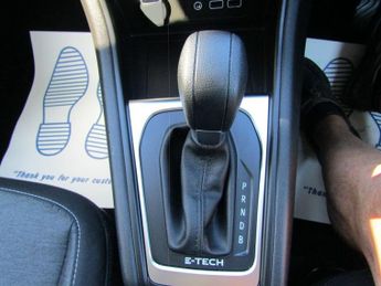 RENAULT CAPTUR 1.6 E-TECH evolution SUV 5dr Petrol Hybrid Automatic Euro 6 (s/s