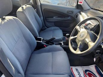 NISSAN ALMERA 1.5 S Hatchback 5dr Petrol Manual (160 g/km, 89 bhp)
