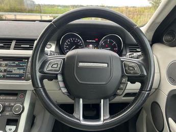 LAND ROVER RANGE ROVER EVOQUE 2.2 SD4 Pure Tech SUV 5dr Diesel Auto 4WD Euro 5 (s/s) (190 ps)