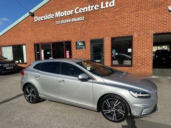 Volvo V40 2.0 T2 R-Design Edition Hatchback 5dr Petrol Manual Euro 6 (s/s)