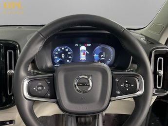 VOLVO XC40 1.5h T5 Twin Engine Recharge 10.7kWh Inscription Pro SUV 5dr Pet