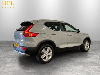 VOLVO XC40 2.0 B3 MHEV Core SUV 5dr Petrol Hybrid DCT Auto Euro 6 (s/s) (16