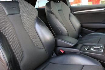 AUDI A3 2.0 TDI S line Hatchback 3dr Diesel S Tronic quattro Euro 6 (s/s