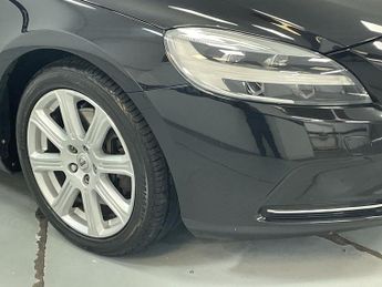 VOLVO V40 1.5 T3 GPF Inscription Hatchback 5dr Petrol Auto Euro 6 (s/s) (1