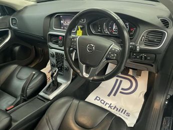 VOLVO V40 1.5 T3 GPF Inscription Hatchback 5dr Petrol Auto Euro 6 (s/s) (1