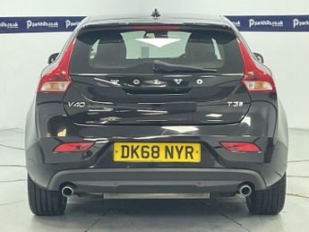 VOLVO V40 1.5 T3 GPF Inscription Hatchback 5dr Petrol Auto Euro 6 (s/s) (1