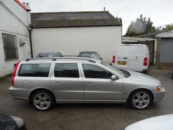 VOLVO V70 2.4 SE Estate 5dr Petrol Manual (221 g/km, 170 bhp)
