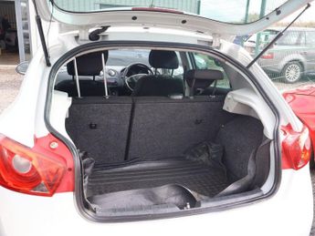 SEAT IBIZA 2.0 TDI CR FR Hatchback 5dr Diesel Manual Euro 5 (143 ps)