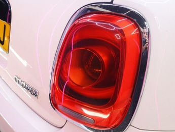 MINI CONVERTIBLE 1.5 Cooper Convertible 2dr Petrol Auto Euro 6 (s/s) (136 ps)