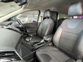 FORD KUGA 2.0 TDCi Titanium SUV 5dr Diesel Manual 2WD Euro 6 (s/s) (150 ps
