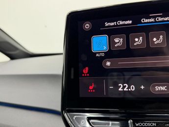 VOLKSWAGEN ID.3 Pro 58kWh Life Hatchback 5dr Electric Auto (145 ps)