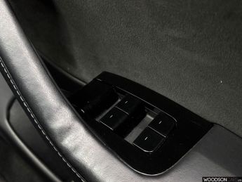TESLA Model 3 Standard Range Plus Saloon 4dr Electric Auto RWD (241 bhp)