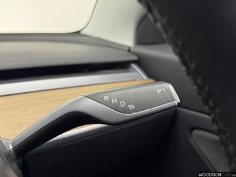 TESLA Model 3 Standard Range Plus Saloon 4dr Electric Auto RWD (241 bhp)