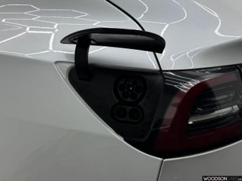 TESLA Model 3 Standard Range Plus Saloon 4dr Electric Auto RWD (241 bhp)