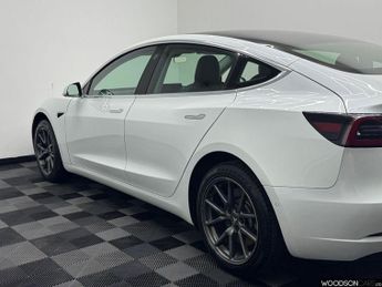 TESLA Model 3 Standard Range Plus Saloon 4dr Electric Auto RWD (241 bhp)