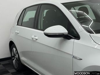 VOLKSWAGEN E-GOLF 35.8kWh e-Golf Hatchback 5dr Electric Auto (136 ps)