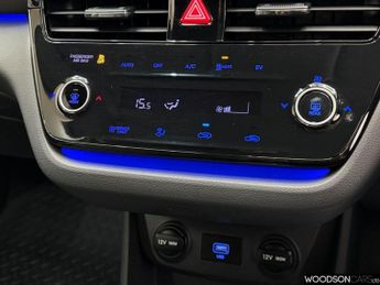 HYUNDAI IONIQ 38.3kWh Premium SE Hatchback 5dr Electric Auto (136 ps)