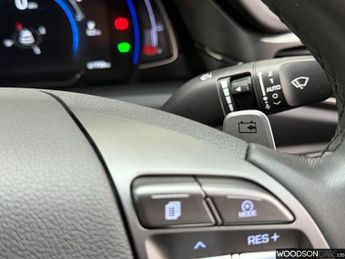 HYUNDAI IONIQ 38.3kWh Premium SE Hatchback 5dr Electric Auto (136 ps)