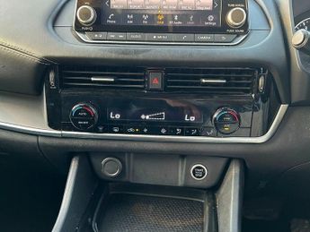 NISSAN QASHQAI 1.3 DIG-T MHEV Acenta Premium SUV 5dr Petrol Hybrid XTRON Euro 6
