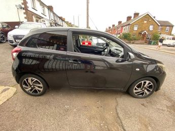 PEUGEOT 108 1.2 PureTech Allure Hatchback 3dr Petrol Manual Euro 6 (82 ps)