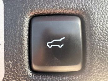 FORD KUGA 2.5 Duratec 14.4kWh Vignale SUV 5dr Petrol Plug-in Hybrid CVT 