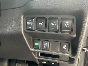 NISSAN X-TRAIL 1.7 dCi Tekna SUV 5dr Diesel CVT 4WD Euro 6 (s/s) (150 ps)