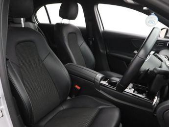 MERCEDES-BENZ A CLASS 1.3 A200 Sport (Executive) Hatchback 5dr Petrol 7G-DCT Euro 6 (s