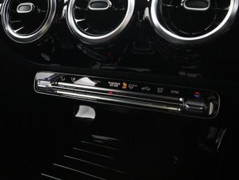 MERCEDES-BENZ A CLASS 1.3 A200 Sport (Executive) Hatchback 5dr Petrol 7G-DCT Euro 6 (s