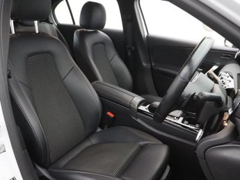 MERCEDES-BENZ A CLASS 1.3 A180 Sport (Executive) Hatchback 5dr Petrol 7G-DCT Euro 6 (s