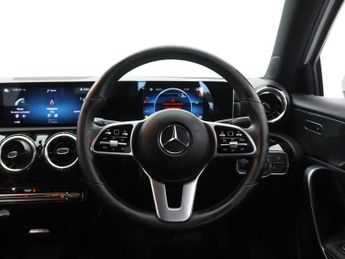 MERCEDES-BENZ A CLASS 1.3 A180 Sport (Executive) Hatchback 5dr Petrol 7G-DCT Euro 6 (s