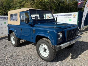 Land Rover Defender 90 2.5 TD5 Hard Top SUV Diesel Manual SWB (127 bhp)