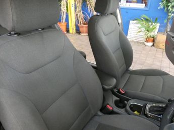 HYUNDAI IONIQ 1.6 h-GDi 1st Edition Hatchback 5dr Petrol Hybrid DCT Euro 6 (s/