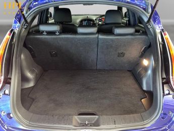 NISSAN JUKE 1.6 Tekna SUV 5dr Petrol XTRON Euro 6 (117 ps)