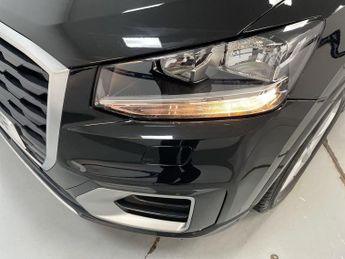 AUDI Q2 1.0 TFSI 30 SE SUV 5dr Petrol Manual Euro 6 (s/s) (116 ps) - AA 