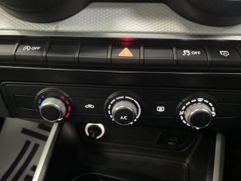 AUDI Q2 1.0 TFSI 30 SE SUV 5dr Petrol Manual Euro 6 (s/s) (116 ps) - AA 