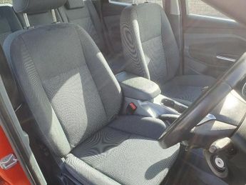 FORD C-MAX 1.6 Zetec MPV 5dr Petrol Manual Euro 5 (105 ps)