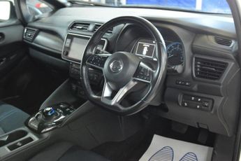 NISSAN LEAF 40kWh Acenta Hatchback 5dr Electric Auto (150 ps)